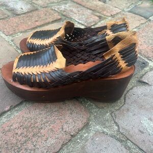 Vintage Leather Platform Sandals - Brown/Tan